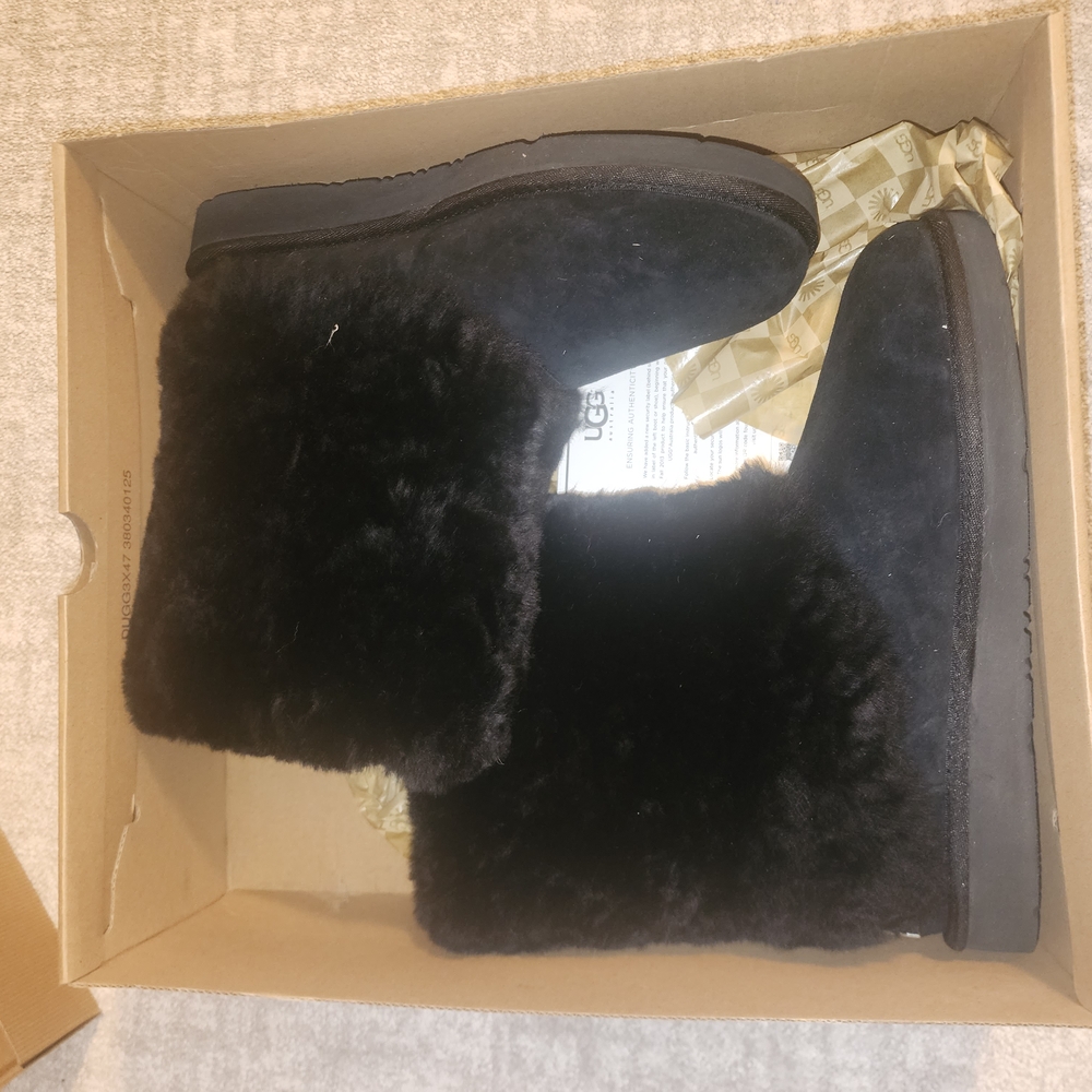 UGG Black PATTEN Boots